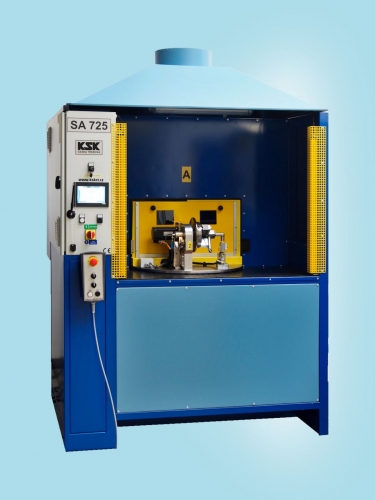 SA 725 - svařovací automat pro svařování stavebních odvodňovacích prvků